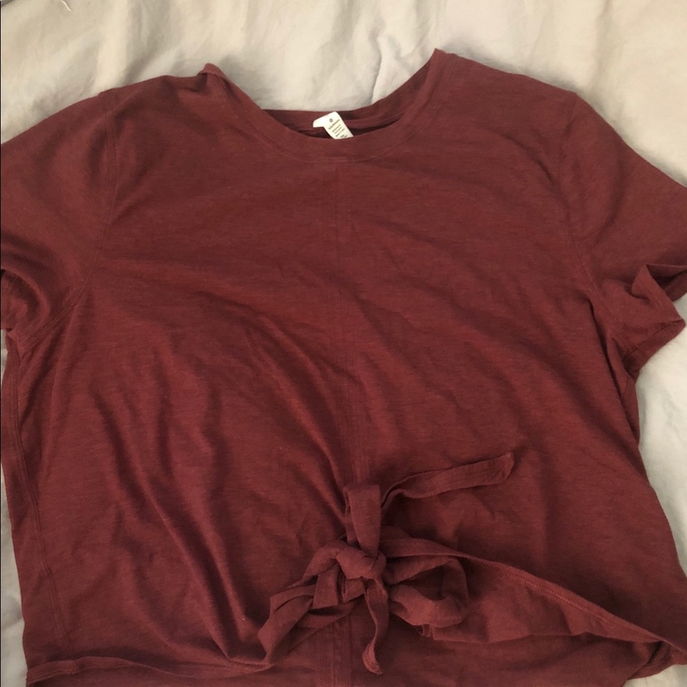 Lululemon t shirt